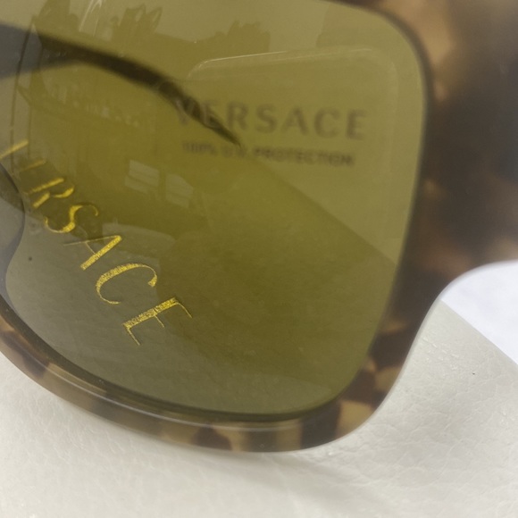 VERSACE 
Medusa icon shield sunglasses - Picture 2 of 4